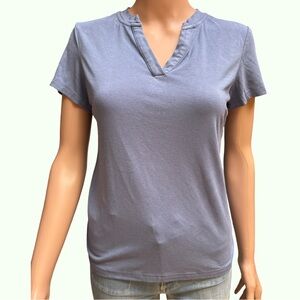 Meetrendi Women's Blue V-Neck Short Sleeve Top Small